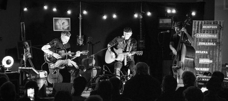 Lire la suite à propos de l’article QUEYSSAC REÇOIT « THE CROSSROAD GUYS » > SAMEDI 7 FÉVRIER