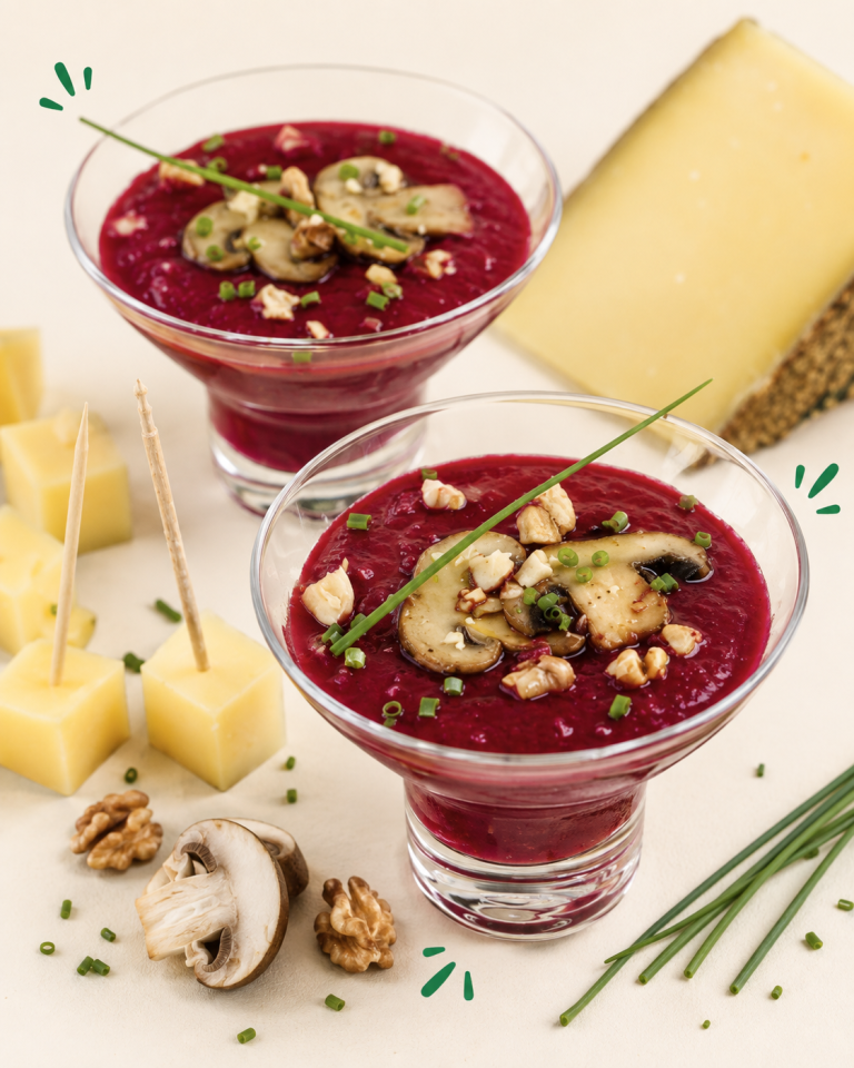 Lire la suite à propos de l’article Verrines aux bettraves – champignons, noix & comté AOP 30 mois